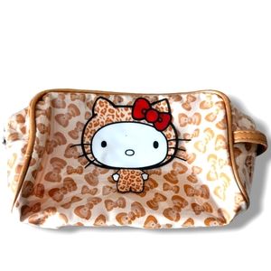 Limited Edition Hello Kitty x Forever 21 Makeup Case /Pencil Case /Toiletry Bag